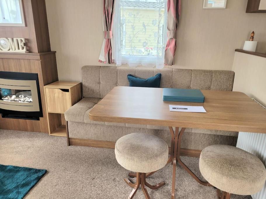 Caravan In The Cotswolds Vila Cirencester Exterior foto