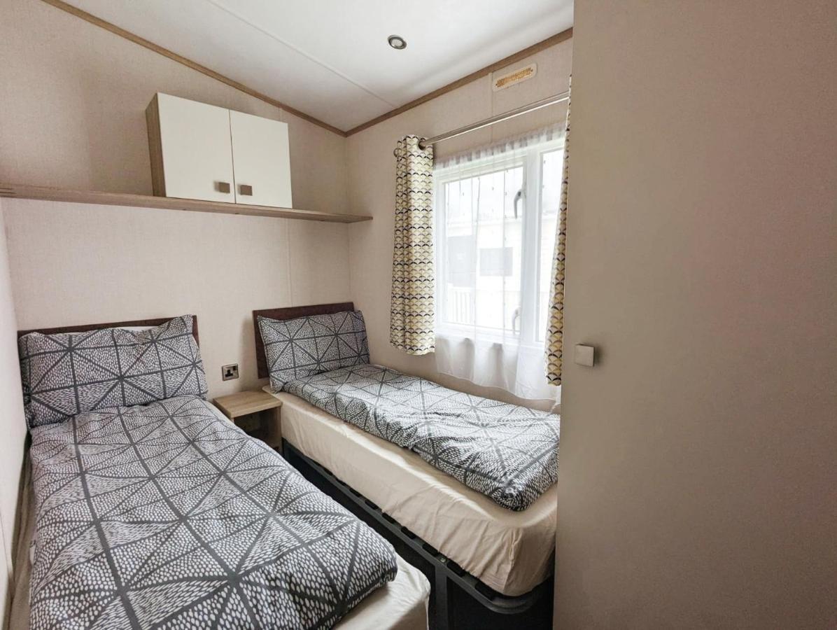 Caravan In The Cotswolds Vila Cirencester Exterior foto